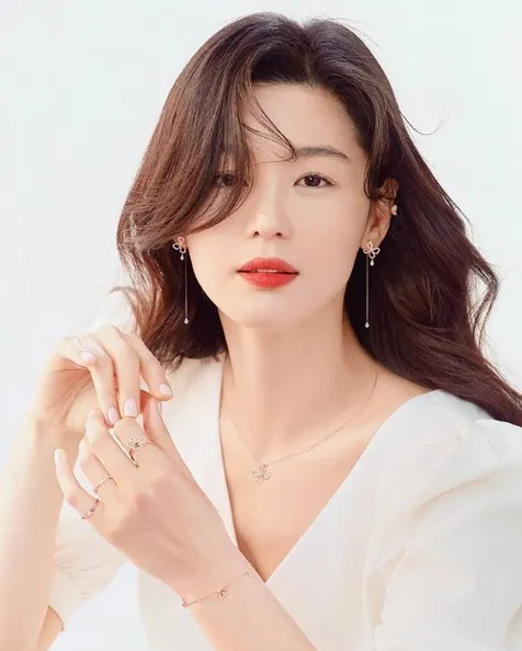 Jun Ji Hyun