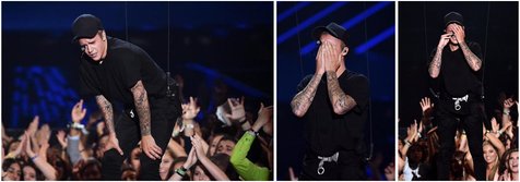 Emosional, Justin Bieber tak kuasa menahan tangisannya © Twitter.com/mezamarianam