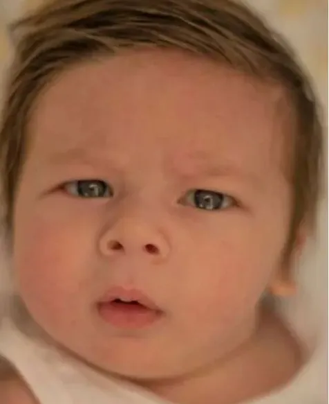 Wajah baby Taimur, matanya indah rambutnya blonde Šnehali_queen