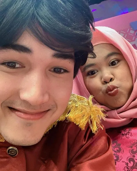 Selfie Mesra Lainnya