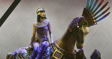 Katy Perry naiki Dark Horse ©katyperry.com