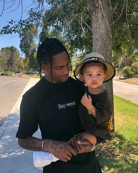 Foto Terbaru Stormi Webster