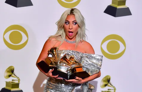 Lady Gaga – Telephone featuring Beyonce