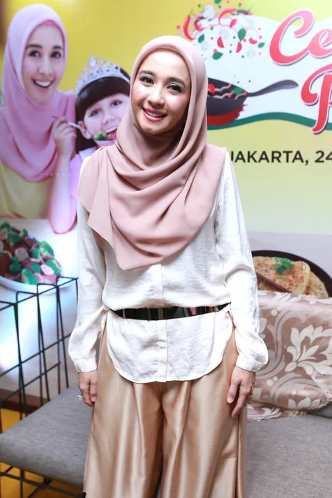 Medina Zein Ikut Sepakat