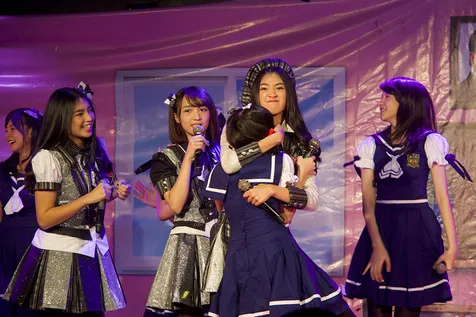 Saat Lebaran, Ini Yang Dilakukan Shani JKT48 - KapanLagi.com