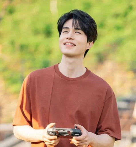 Lee Dong Wook