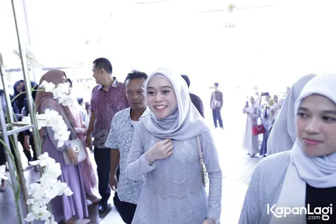 Bikin Heboh dengan Lagu Hayang Kawin