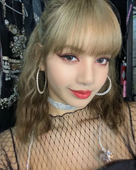 Postingan Lisa