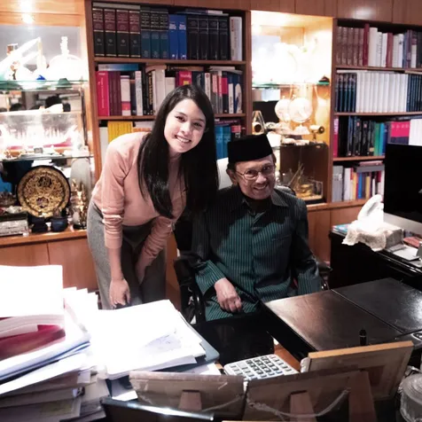 Pengin Nunjukin Usaha Ke Habibie