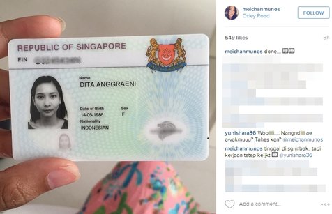 Pamer Ktp Baru Mey Chan Resmi Jadi Warga Negara Singapura Kapanlagi Com
