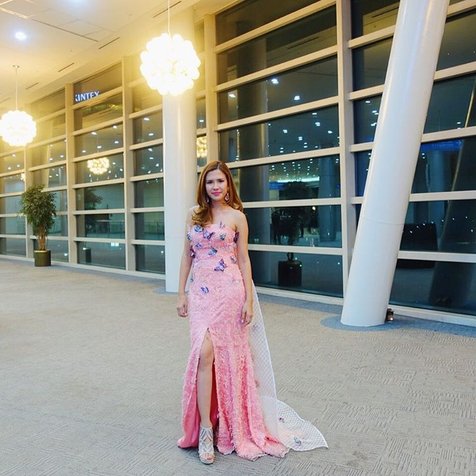 Michelle Joan, tampil cantik di WebTVAsia Awards 2016 bersama gaunnya yang menawan © instagram.com/michellejoan_