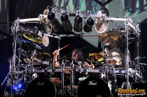 Mike Mangini @KapanLagi.com