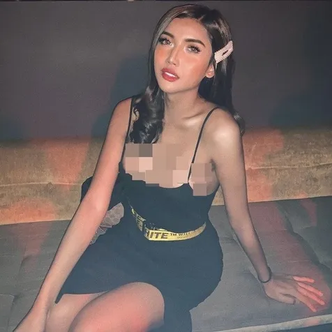 Millen Pamer Belahan Dada
