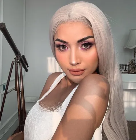 Mirip Kylie Jenner