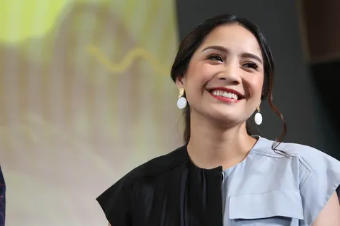 Ajarkan Rafathar Beres-beres Mainan