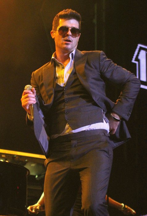 Robin Thicke/@Fameflynet