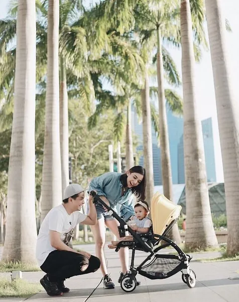 Keceriaan Glenn dan Chelsea semakin bertambah dengan hadirnya sang buah hati di kehidupan keduanya. /©instagram.com/chelseaoliviaa