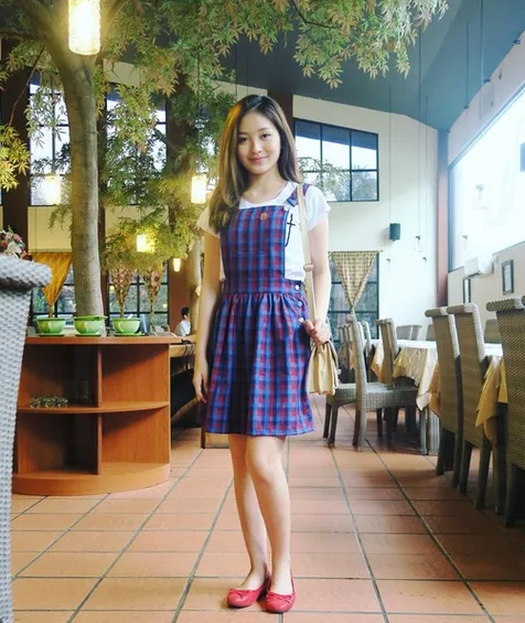 Natasha Wilona dikenal dengan gaya berbusana yang girly dan feminin. /©instagram.com/natashawilona12