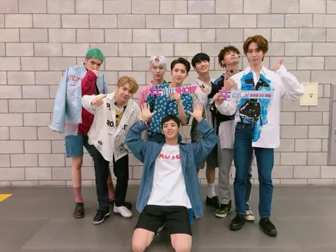 PENTAGON - Naughty Boy