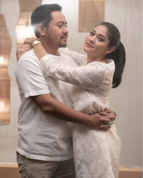 Benarkan Nay dan Pacarnya Beda Keyakinan