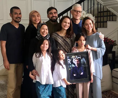 BCL Sudah Mulai Bisa Tersenyum