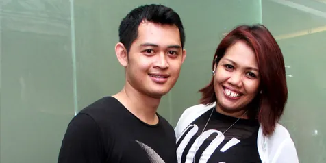Elly Sugigi dan Ferry Cerai?