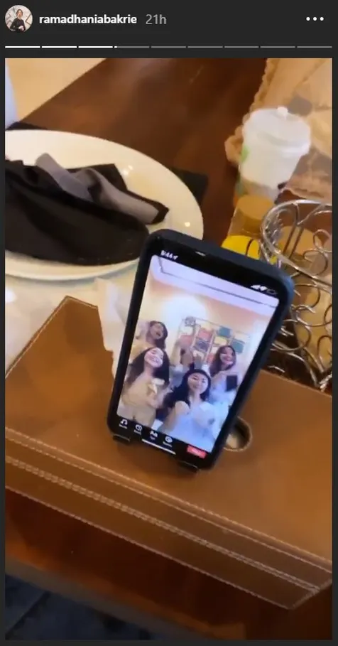 Main Tik Tok