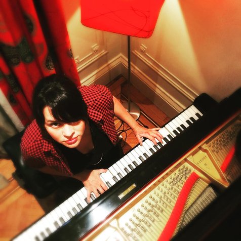 Norah Jones, tidak suka disebut sebagai musisi jazz © instagram.com/norahjones