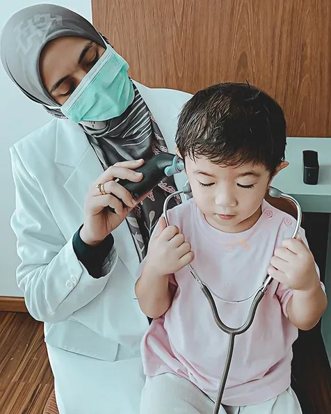 Uta Nggak Yakin Ibunya Dokter