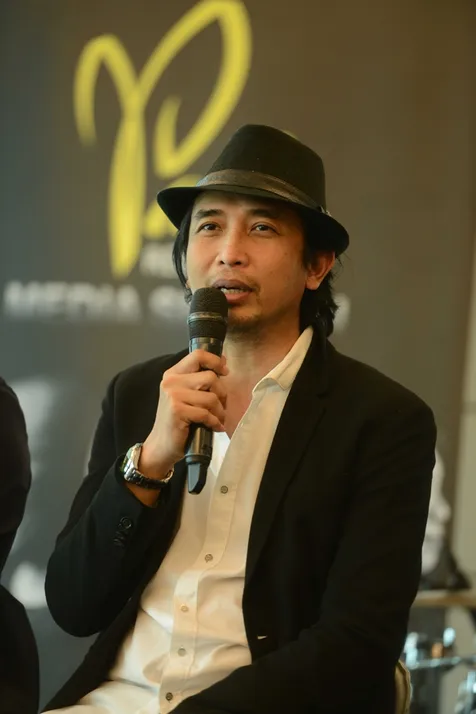 Ftv MENANTI SEBUAH JAWABAN