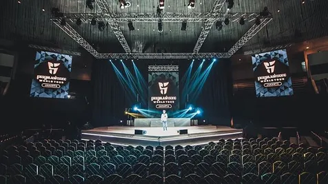 Opening yang Memuaskan