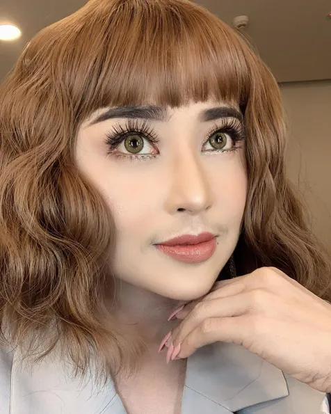 Dewi Perssik