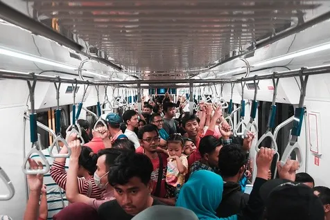 Tetap Hindari Kerumunan