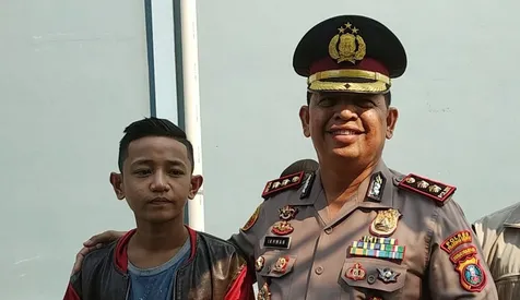 Bantuan Alat Musik Untuk Pevin