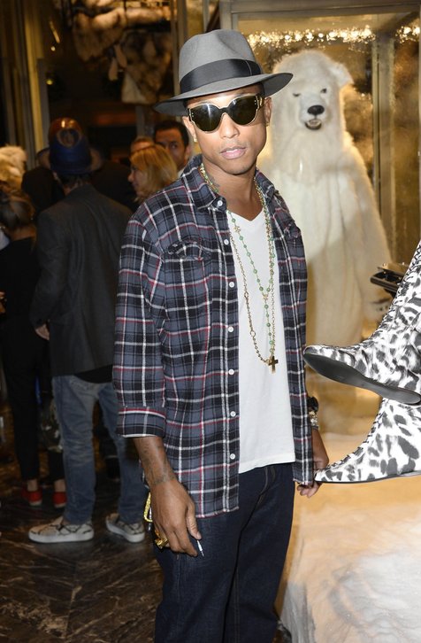 Pharrell Williams @fameflynet