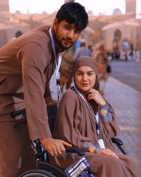 Irish Bella & Ammar Zoni
