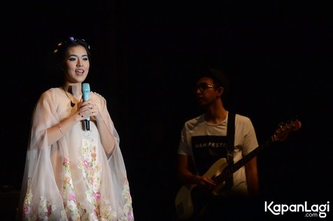 Raisa membawakan lagu miliknya sendiri dan juga milik Kahitna dalam konser tribute 30 tahun. ©KapanLagi.com/Bambang E Ros