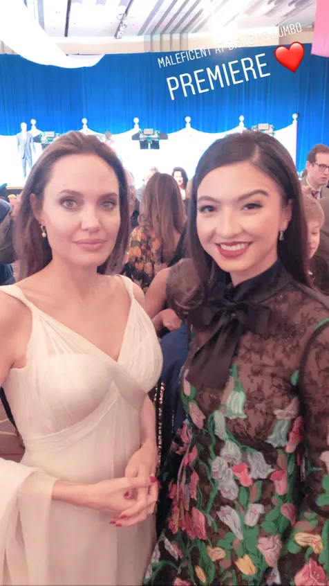 Selfie Bareng Jolie