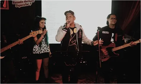 Band Kasper Yang Memukau