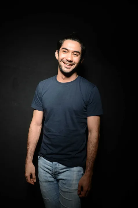 Tampil Dalam 'THE GIFT', Reza Rahadian Ceritakan Tentang