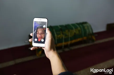 Ririn Ekawati menyebut salah satu keingingan terakhir almarhum suami. ©KapanLagi.com/Budy Santoso