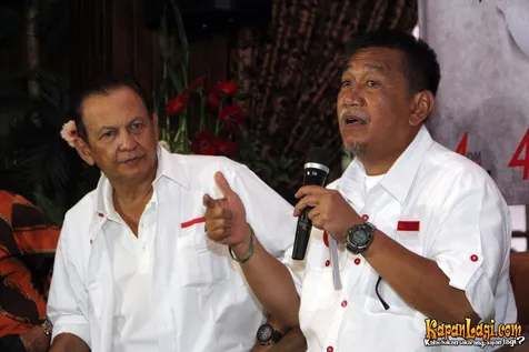 Roy Marten tak dilibatkan penentuan tanggal nikah Gading - Gisel