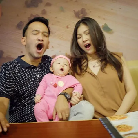 Ruben dan Sarwendah Dikaruniai Thalia