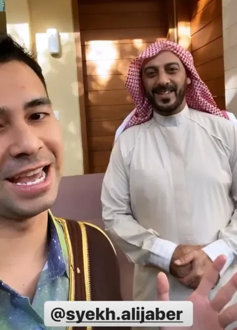 Undang Syekh Sebagai Imam Salat