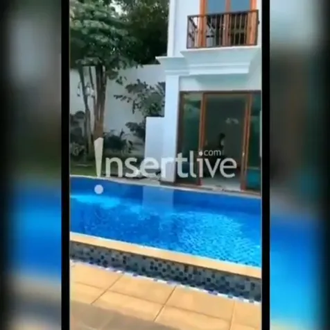 Kolam Renang Mewah