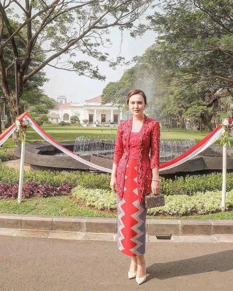 Shandy Aulia hadiri upacara HUT RI ke 73 di Istana Negara