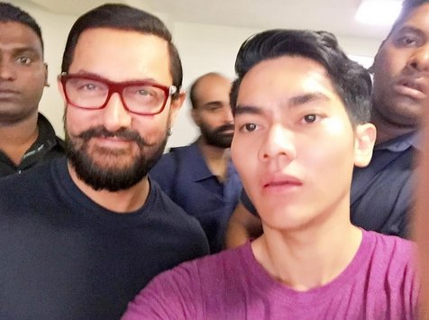 Satria sempat bertemu dengan Aamir Khan ©instagram/satria_mulia
