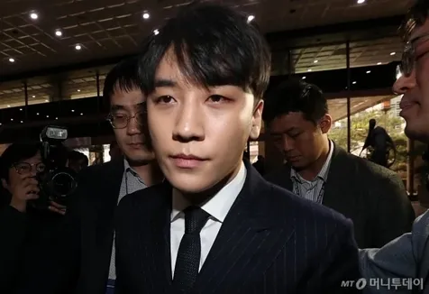Seungri Diperiksa