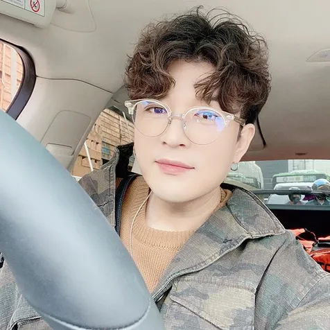 Visual Ganteng Sempurna