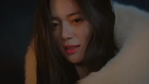 Kelabui Kaisar dan Min Yoo-Raa